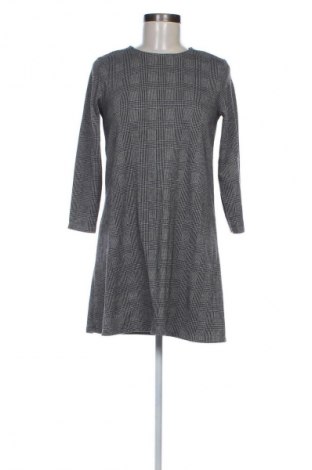 Rochie Stradivarius, Mărime S, Culoare Gri, Preț 20,99 Lei