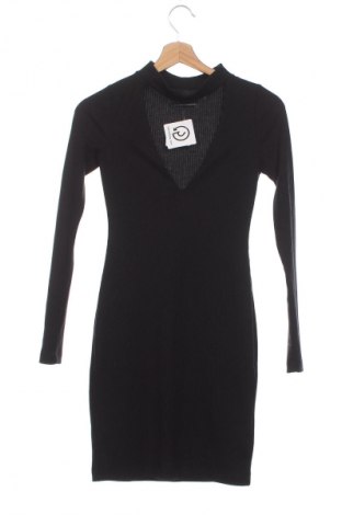 Kleid Urban Outfitters, Größe XS, Farbe Schwarz, Preis 13,99 €