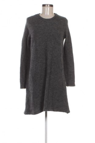 Φόρεμα Vero Moda, Μέγεθος S, Χρώμα Γκρί, Τιμή 32,99 €