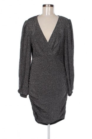 Kleid Y.A.S, Größe M, Farbe Silber, Preis € 40,99