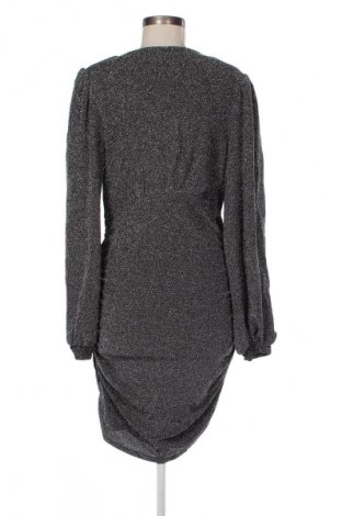 Kleid Y.A.S, Größe M, Farbe Silber, Preis € 40,99