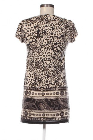 Kleid Yumi, Größe M, Farbe Mehrfarbig, Preis € 6,99