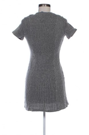 Kleid Zara Trafaluc, Größe M, Farbe Mehrfarbig, Preis 20,99 €