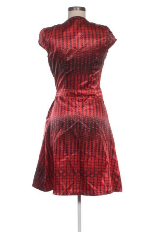 Latzkleid Bershka, Größe M, Farbe Rot, Preis 9,99 €