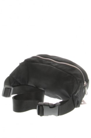 Чанта за кръст Sinsay, Цвят Черен, Цена 8,63 €