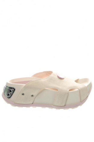 Papucs GRYXX, Méret 37, Szín Ekrü
, Ár 16 091 Ft