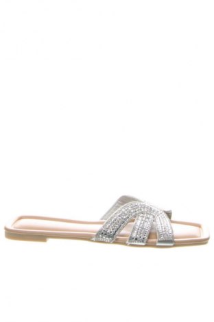 Чехли Unbranded, Размер 40, Цвят Сребрист, Цена 26,08 €