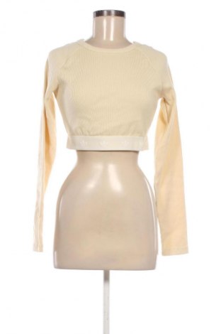 Bluzka damska Adidas Originals, Rozmiar M, Kolor ecru, Cena 207,99 zł