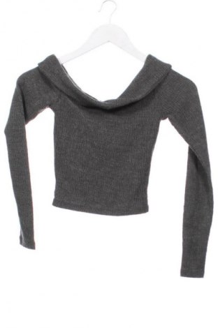 Damen Shirt Bershka, Größe XS, Farbe Grau, Preis 10,00 €