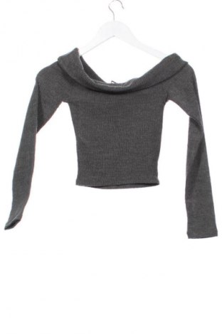 Damen Shirt Bershka, Größe XS, Farbe Grau, Preis 10,00 €
