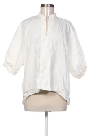Damen Shirt Christian Berg, Größe M, Farbe Ecru, Preis 14,00 €