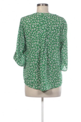 Γυναικεία μπλούζα Editor's Cut, Μέγεθος M, Χρώμα Πράσινο, Τιμή 18,99 €