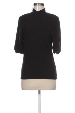 Dámska blúza Gestuz, Veľkosť S, Farba Čierna, Cena  18,95 €