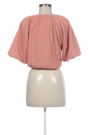 Дамска блуза Gina Tricot, Размер M, Цвят Пепел от рози, Цена 5,11 €