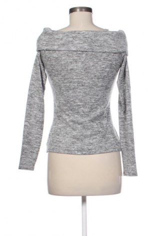 Γυναικεία μπλούζα Guess, Μέγεθος M, Χρώμα Πολύχρωμο, Τιμή 25,00 €