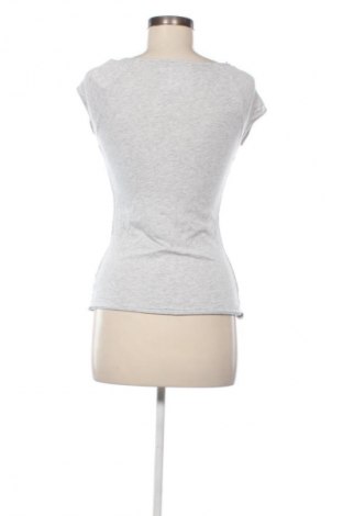 Damen Shirt Guess, Größe S, Farbe Grau, Preis € 22,99