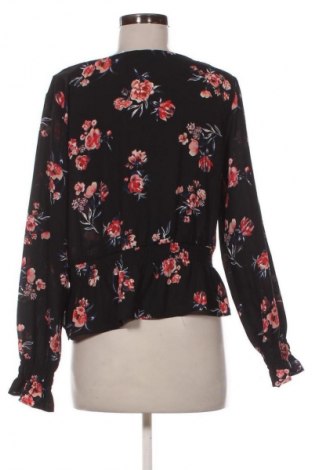 Дамска блуза H&M Divided, Размер M, Цвят Многоцветен, Цена 3,57 €