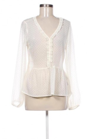 Damen Shirt NA-KD, Größe M, Farbe Weiß, Preis 17,00 €