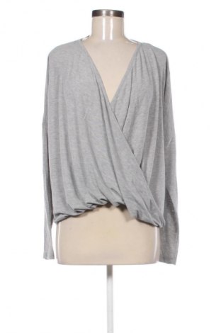 Дамска блуза Noisy May, Размер M, Цвят Сив, Цена 17,00 €