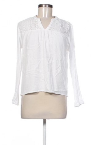 Bluză de femei ONLY, Mărime M, Culoare Alb, Preț 53,00 Lei