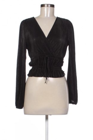 Damen Shirt Pull&Bear, Größe S, Farbe Schwarz, Preis 5,99 €