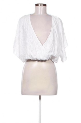 Bluzka damska Pull&Bear, Rozmiar L, Kolor Biały, Cena 85,74 zł