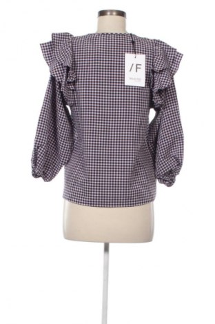 Дамска блуза Selected Femme, Размер S, Цвят Многоцветен, Цена 56,34 €