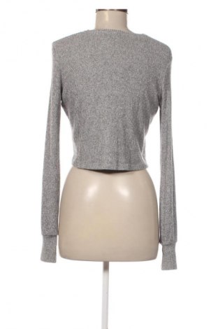 Damen Shirt Stradivarius, Größe S, Farbe Grau, Preis € 9,78