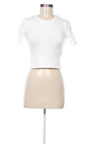 Dámská halenka Stradivarius, Velikost S, Barva Bílá, Cena  139,00 Kč