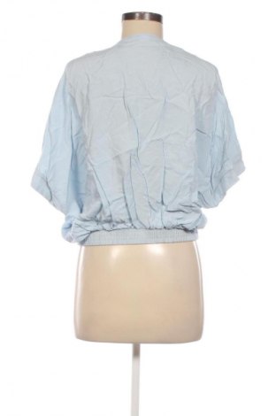 Дамска блуза Unbranded, Размер M, Цвят Син, Цена 10,00 €