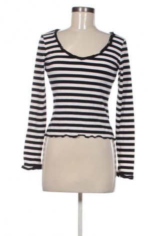 Дамска блуза Unbranded, Размер M, Цвят Многоцветен, Цена 10,00 €