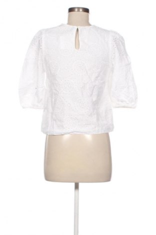 Дамска блуза Vero Moda, Размер XS, Цвят Бял, Цена 3,57 €