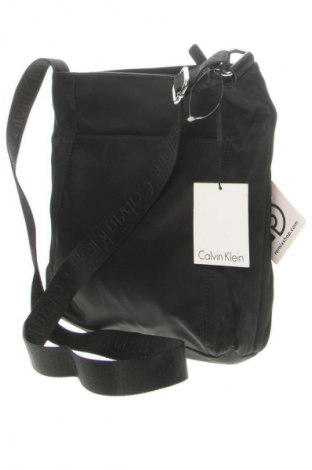Női táska Calvin Klein, Szín Fekete, Ár 28 429 Ft