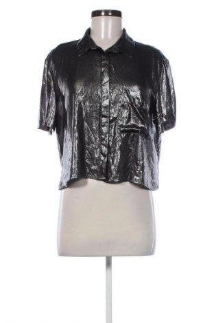 Cămașă de femei Bershka, Mărime M, Culoare Argintiu, Preț 32,99 Lei