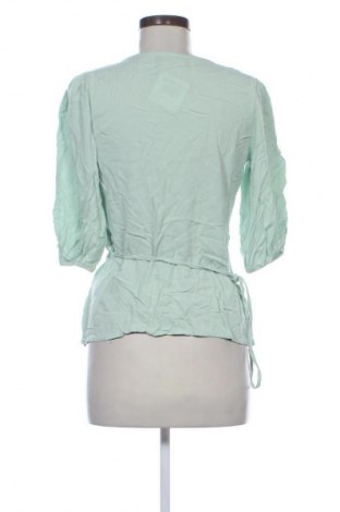 Cămașă de femei LC Waikiki, Mărime M, Culoare Verde, Preț 34,99 Lei