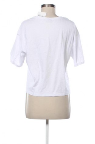 Γυναικείο t-shirt 4F, Μέγεθος M, Χρώμα Λευκό, Τιμή 9,14 €