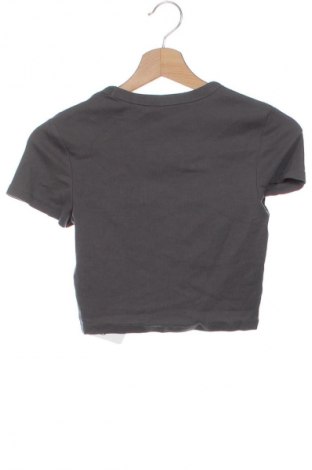 Dámské tričko Fb Sister, Velikost S, Barva Šedá, Cena  149,00 Kč