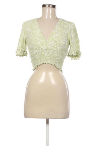 Дамска тениска Pull&Bear, Размер S, Цвят Многоцветен, Цена 5,11 €