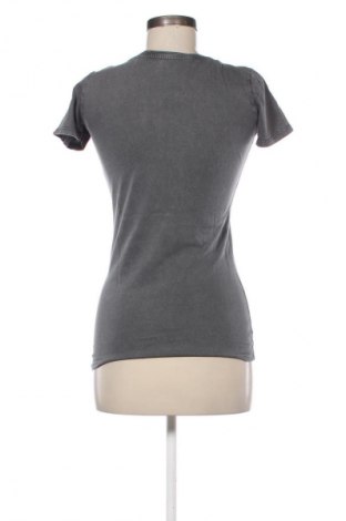Дамска тениска Unbranded, Размер M, Цвят Сив, Цена 9,00 €