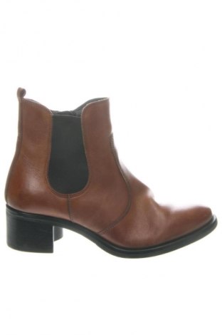 Γυναικεία μποτάκια 5th Avenue, Μέγεθος 38, Χρώμα Καφέ, Τιμή 45,99 €