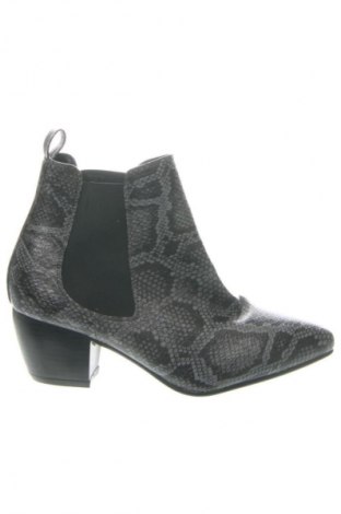 Дамски боти ASOS, Размер 37, Цвят Многоцветен, Цена 71,66 €