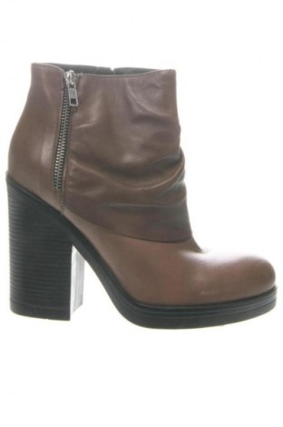 Дамски боти Alesya, Размер 38, Цвят Кафяв, Цена 110,44 €