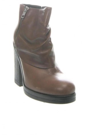 Дамски боти Alesya, Размер 38, Цвят Кафяв, Цена 110,44 €