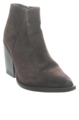 Дамски боти Carinii, Размер 39, Цвят Кафяв, Цена 57,35 €