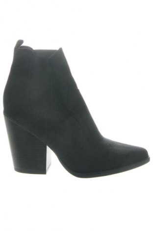 Γυναικεία μποτάκια Catwalk, Μέγεθος 39, Χρώμα Μαύρο, Τιμή 90,51 €