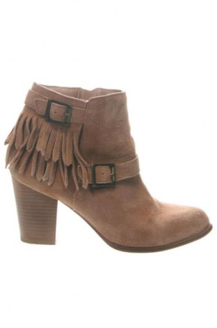 Botine de damă Closer By Chaussea, Mărime 41, Culoare Bej, Preț 293,99 Lei