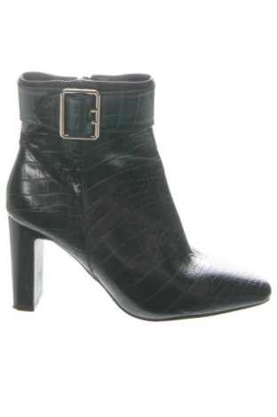 Γυναικεία μποτάκια F&F, Μέγεθος 38, Χρώμα Μαύρο, Τιμή 32,29 €