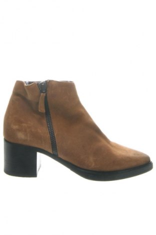 Damen Stiefeletten Laura Bellariva, Größe 39, Farbe Braun, Preis 312,81 €