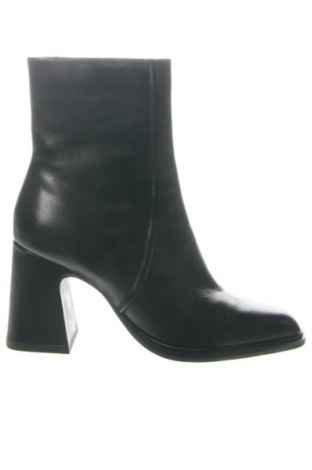 Női bokacsizma NEWD. Tamaris, Méret 39, Szín Fekete, Ár 67 749 Ft