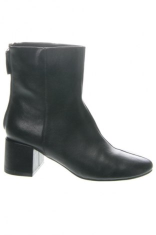 Damen Stiefeletten Reserved, Größe 39, Farbe Schwarz, Preis € 39,32